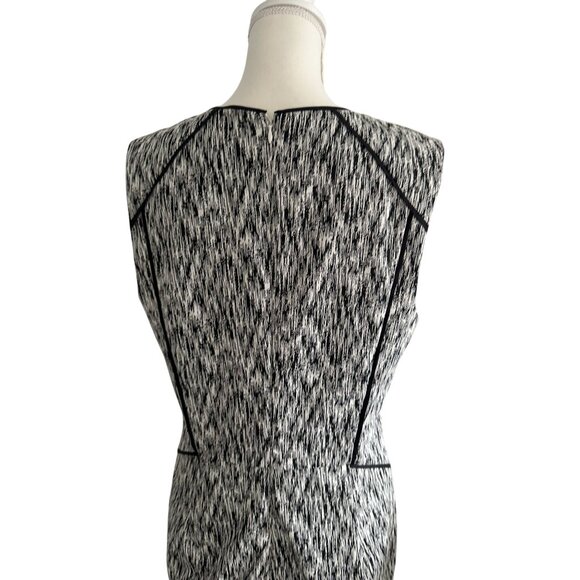 BANANA REPUBLIC Black White Patterned Work Pencil Dress Size 4 - Picture 9 of 9